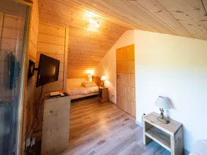 Chalet familial confortable avec spa, proche Gérardmer et station de ski, idéal été et hiver. - Image 4