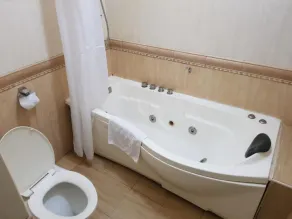 Natural Oak Apartments Kilimani - Image 3
