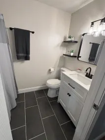 Spacious, Renovated 2-Bedroom Home on the Golf Course! - Image 4