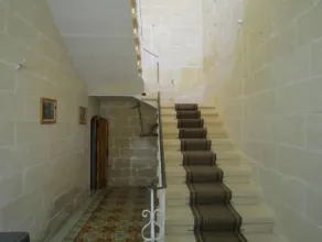 Shared cauchi corner house with roof top pool and pay per use aircondition - Image 2