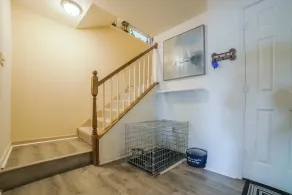 Spacious pet friendly waterfront house with patio & grill - Image 2