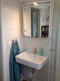 Apartamento Seeloft con balcón y vista directa al lago en el Möhnesee - Image 4