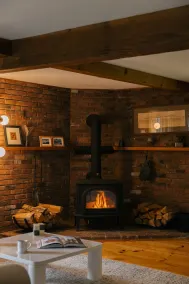 Forest Mountain Escape: Beautiful Mountaintop Escape In Mendon, Vt. 20 Min To Killington/14 To Pico. 4 Bedroom Home - Image 2