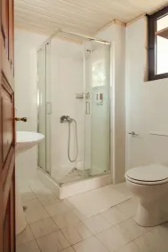 AMNISIADES APARTMENTS - Image 5