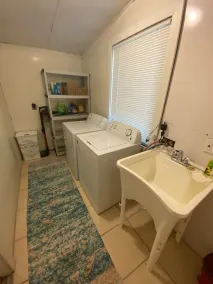 Waterfront Palm Cottage - Image 2