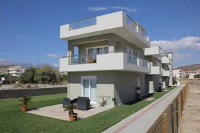 Holiday Luxury Villas - Image 3