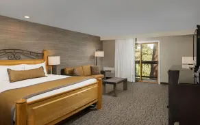 Bend, OR | Superior Room w/ Pool, Hot Tub Access - Image 4