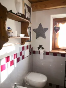 LA MAISON DES CHATS strategically located for visiting the entire Aosta Valley - Image 5