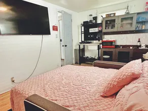 Clean, Cozy, Efficient Studio at a price you cant beat! - Image 4