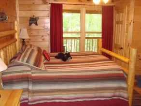 The Blackbear 4 bed log cabin with loft and cathedral ceilings - Image 5