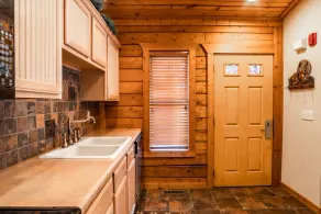 Chalet entièrement équipé avec barbecue, jacuzzi et piscine - Image 3
