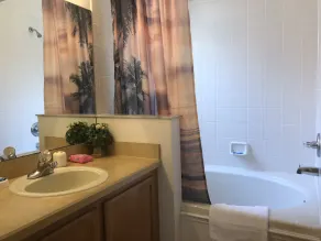 Villa 4BR / 3BA avec piscine et salle de jeux - 5 min de la chaleur de la piscine gratuite de Disney - Image 3
