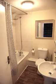 Kings Cross Apartments - Image 3