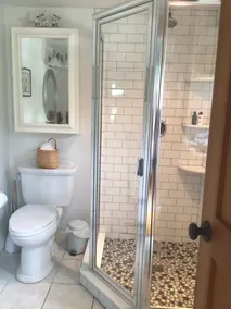 Convenient to all amenities and beaches in Chatham - Image 4