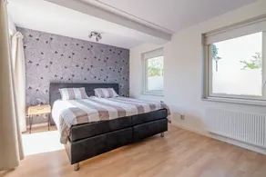 Beautiful holiday home with various extras such as an extended bedroom on the ground floor, veranda - Image 4