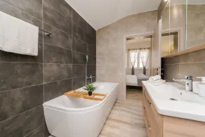 New stone villa with pool near the beach - TRAVELER Reiseburo Krk - ID 2372 - Image 4