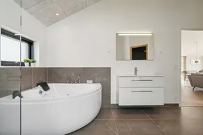 Impressive Holiday Cottage By The Helsnæs Bay - Image 3