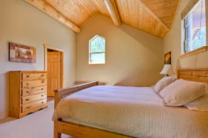 Morrisey Chalet At Sun Peaks: Magnifique maison de montagne dans un cadre paisible! - Image 3