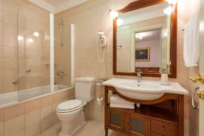 Villa in Selca With Pool Near Adriatic Sea - Image 2