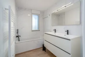 [Premium] Apartment with 3 rooms 1 with double beds, 1 with 2 single beds & 1 bunk beds - Image 2