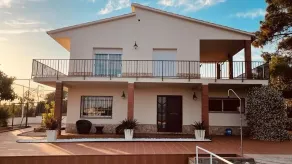 Holiday house in Vidreres with pool and private basketball court - Image 5