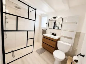 Villa sur 3 000m² - Image 2