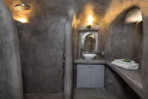 Aerie belle maison, coeur de la colonie traditionnelle d'Oia, vue Caldera - Image 3
