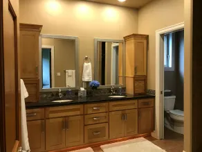 Quiet Country Retreat, 4 Bedroom Rambler on 9 Acres in Rural Edgewood Sleeps 9 - Image 2