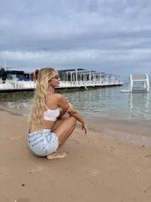 Lilly Stay - Image 4