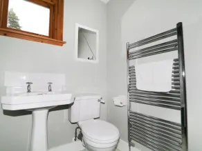 ANNFIELD, pet friendly, character holiday cottage in Archiestown - Image 3