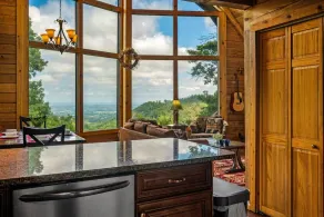 Scenic Hideaway Cabin 3 Bedrooms 2 Bathrooms Cabin - Image 3