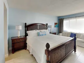Riviera Club 204 - Image 5