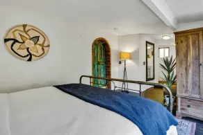 Private Romantic Escape, Hidden Gem w/ Hot Tub, and Waterfall - Image 5