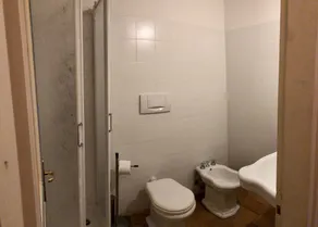 Apartment in a castle, park and pool included. - Image 2