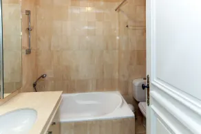 CANNES-GOLFE-JUAN GRAND STUDIO 35 Mts + BALCONY WATERFRONT - Image 3
