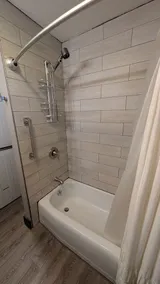Peaceful Lakefront Cottage - Completely Renovated - Available Year Round! - Image 4