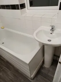 Bedroom in Gants Hill - Image 3