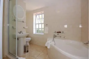 Anchorage Guesthouse - Image 5