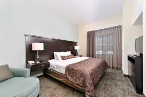 1 Bedroom | Pool & Gym. Free Breakfast - Image 5