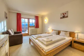 Apartment in Apart-Hotel complex, panoramic views, sunny location, swimming pool - Image 5