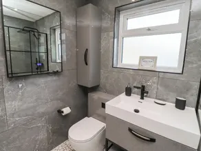 Rose Cottage - Image 3