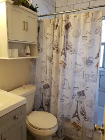 Cozy, Comfy Midwest City - Image 3