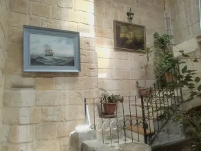 Nostalgic Knights of Malta Character Home in the Three Cities, opposite Valletta - Image 4