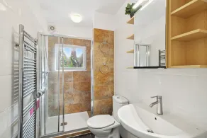 House - Sleeps 10 to 34 - Heated Pool - Parking - Image 2
