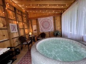 Relaxing tranquil setting, hot tub, fire pit; Pet friendly. - Image 2