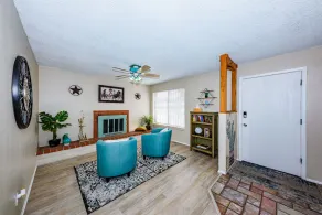 Private Pool Oasis Getaway ~ Hot Tub ~ BBQ ~ Great Location! - Image 2