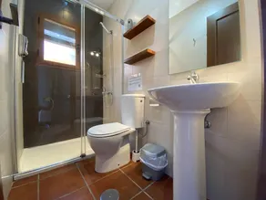 Apartamento con Doble Entrada y Piscina Compartida en el Palmar - Image 2