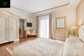 LUX VILLA with amazing BBQ, Pool Area & WIFI by 360 Estates - Image 5