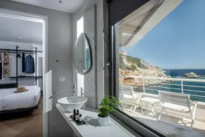 Made By The Sea Villas 12 BDRM - Image 5