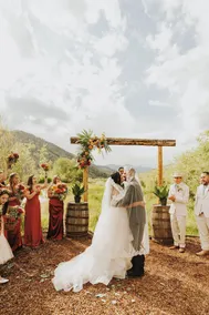 Séjour de mariage dans les montagnes du Colorado – Fêtez, mangez et dormez au même endroit ! Animaux acceptés. - Image 5